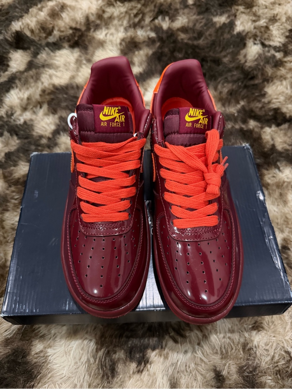 Nike Men’s Sneakers — Maroon with Bright Orange Laces